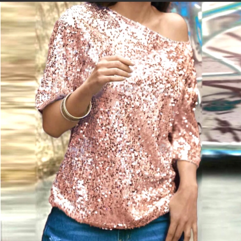 NWOT Off Shoulder Sequin Top 👚